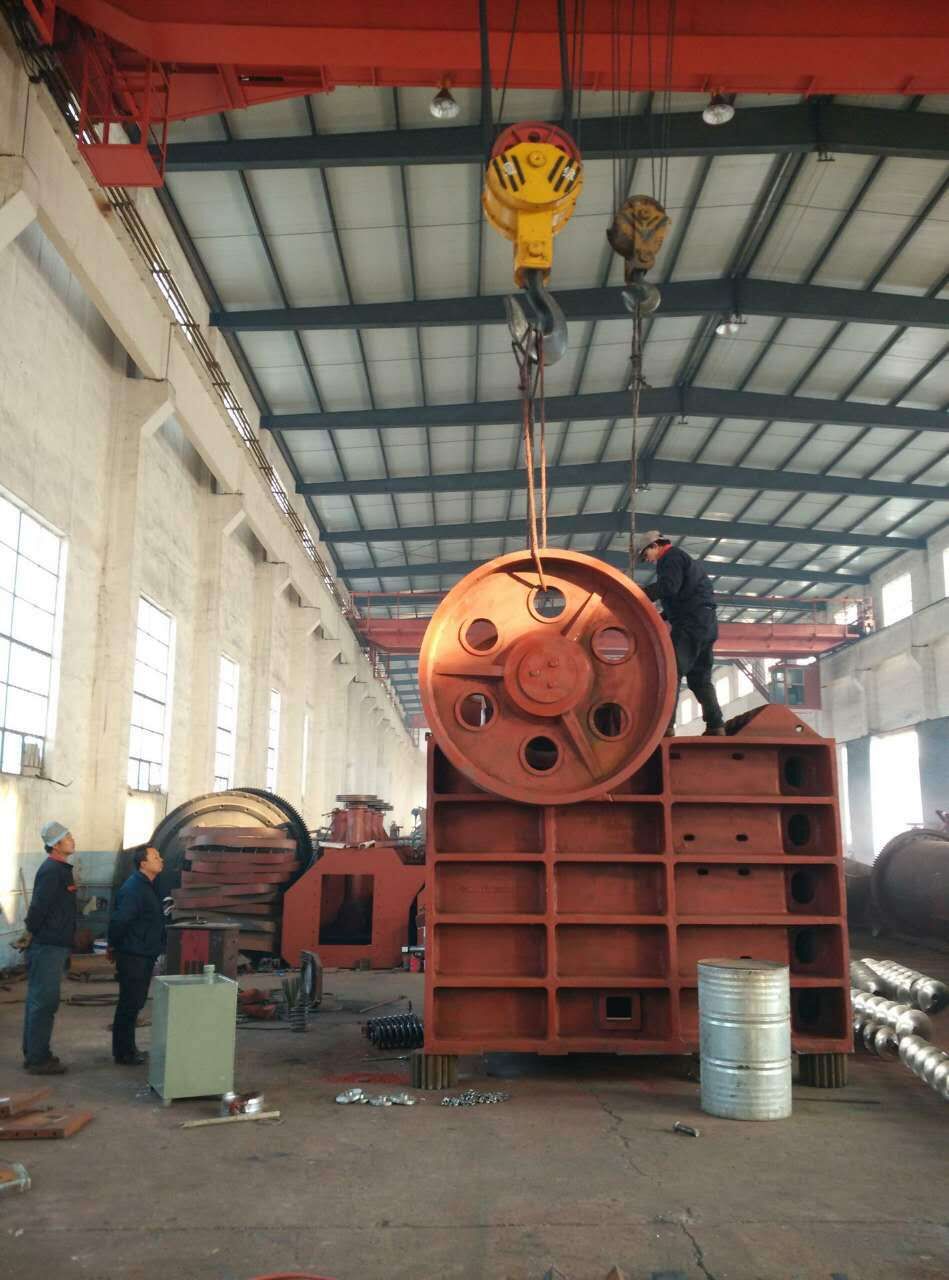 顎式破碎機(jī)如何拆卸？耐磨件的壽命以及更換方法？
